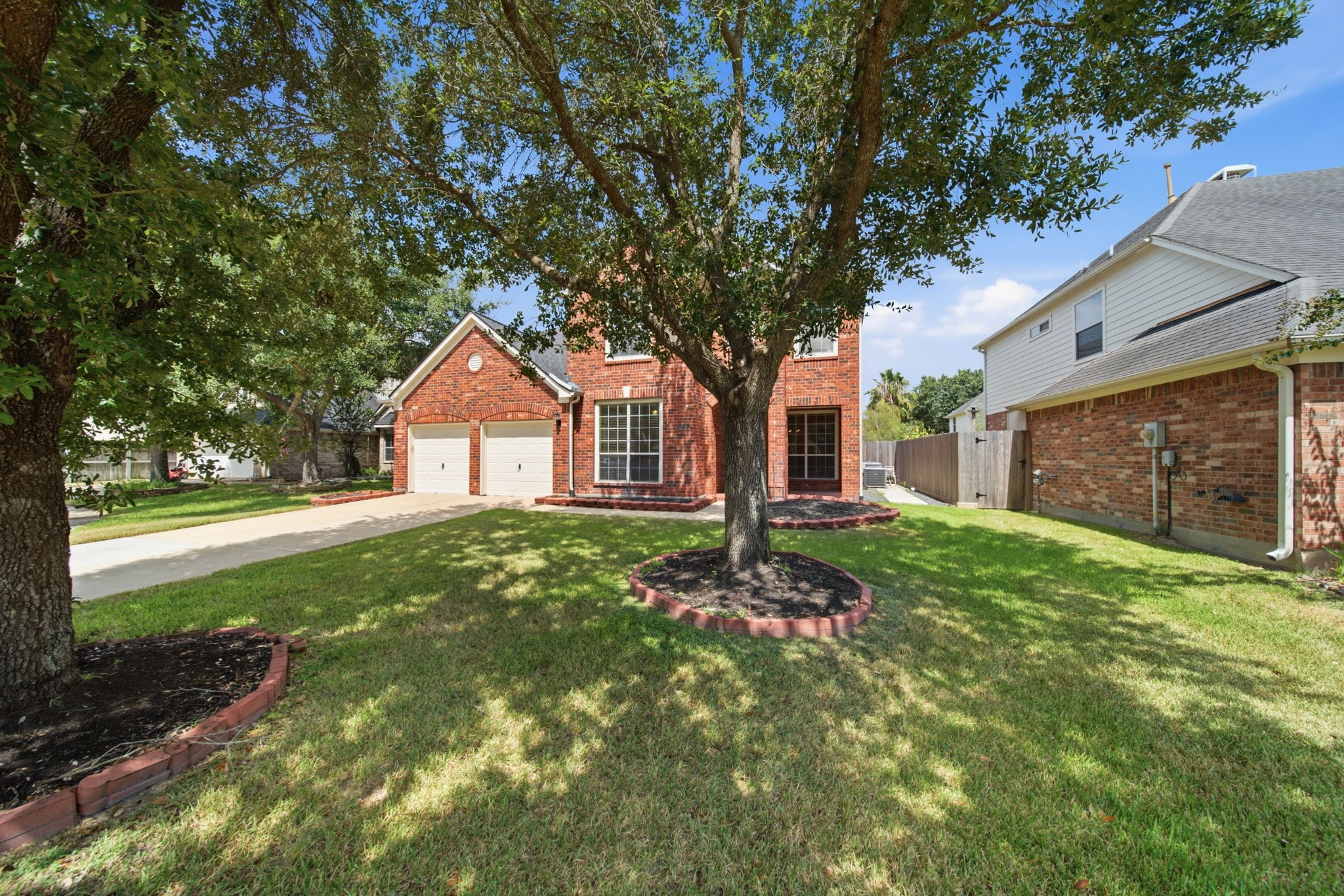 6030 Gablestone Lane Property Photo 3