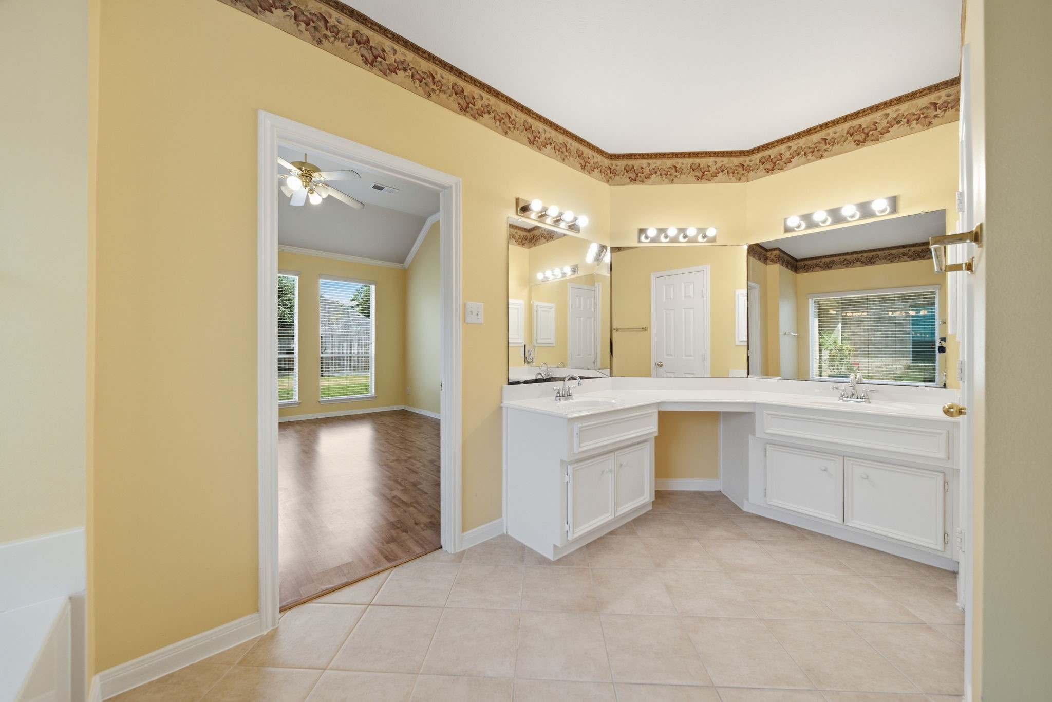 6030 Gablestone Lane Property Photo 28