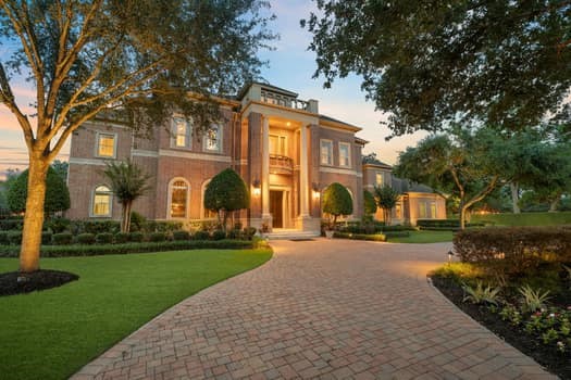 16 Grand Mnr Property Photo 1
