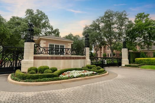 16 Grand Mnr Property Photo 34