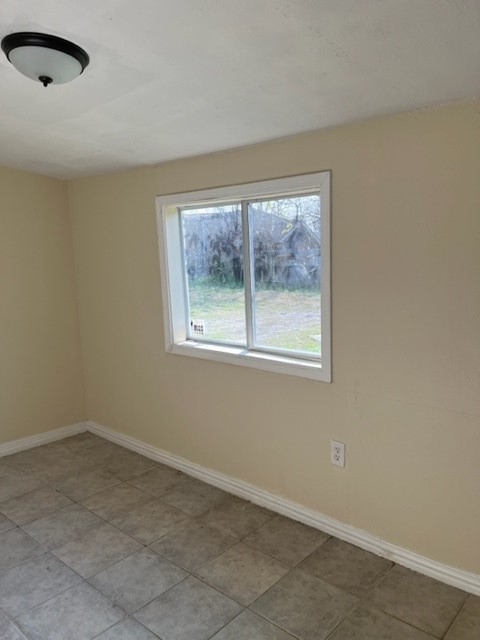 1614 Ryon Street B Property Photo 4