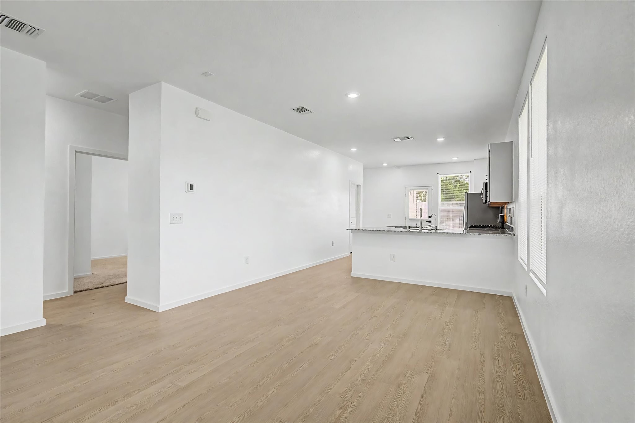 511 Louis Lane Property Photo 7