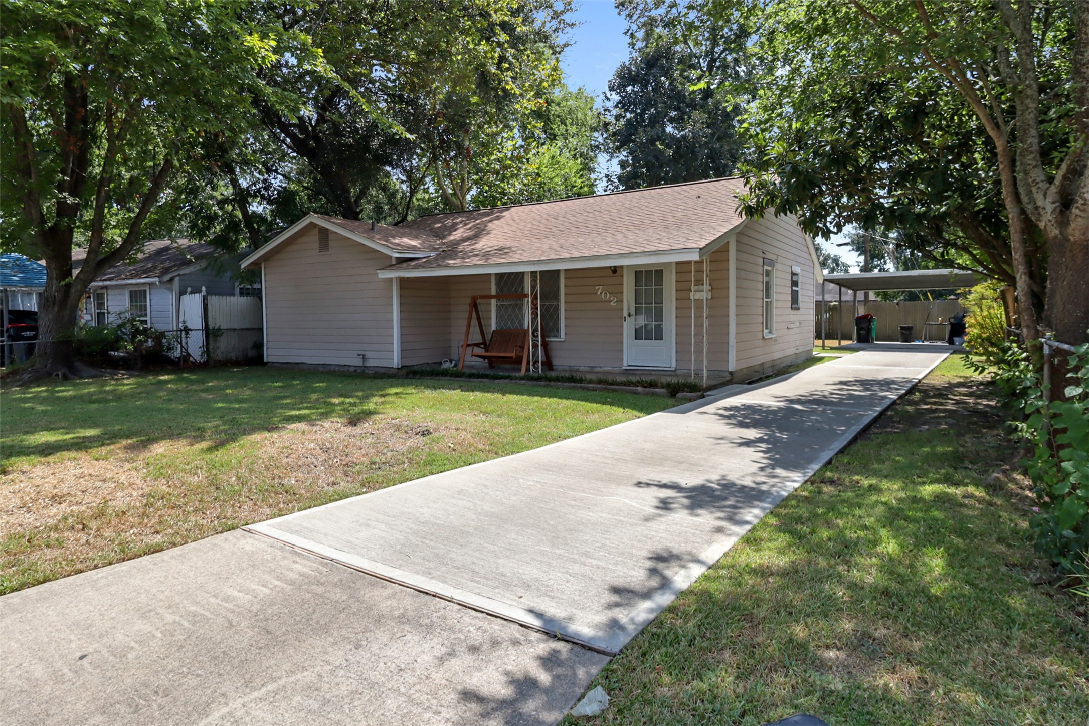 702 Parkway Street Property Photo 1