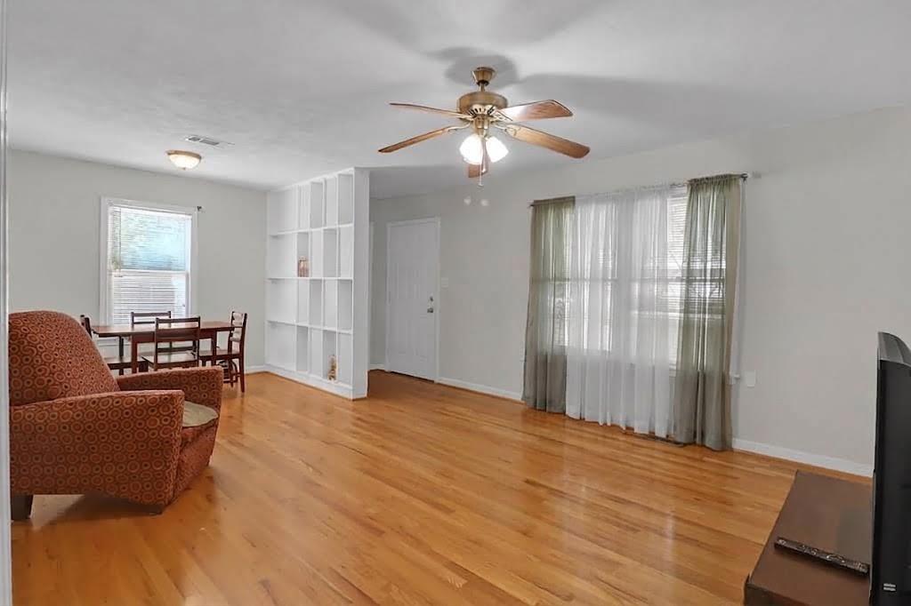 702 Parkway Street, Baytown Tx 77520 Property Photo 4