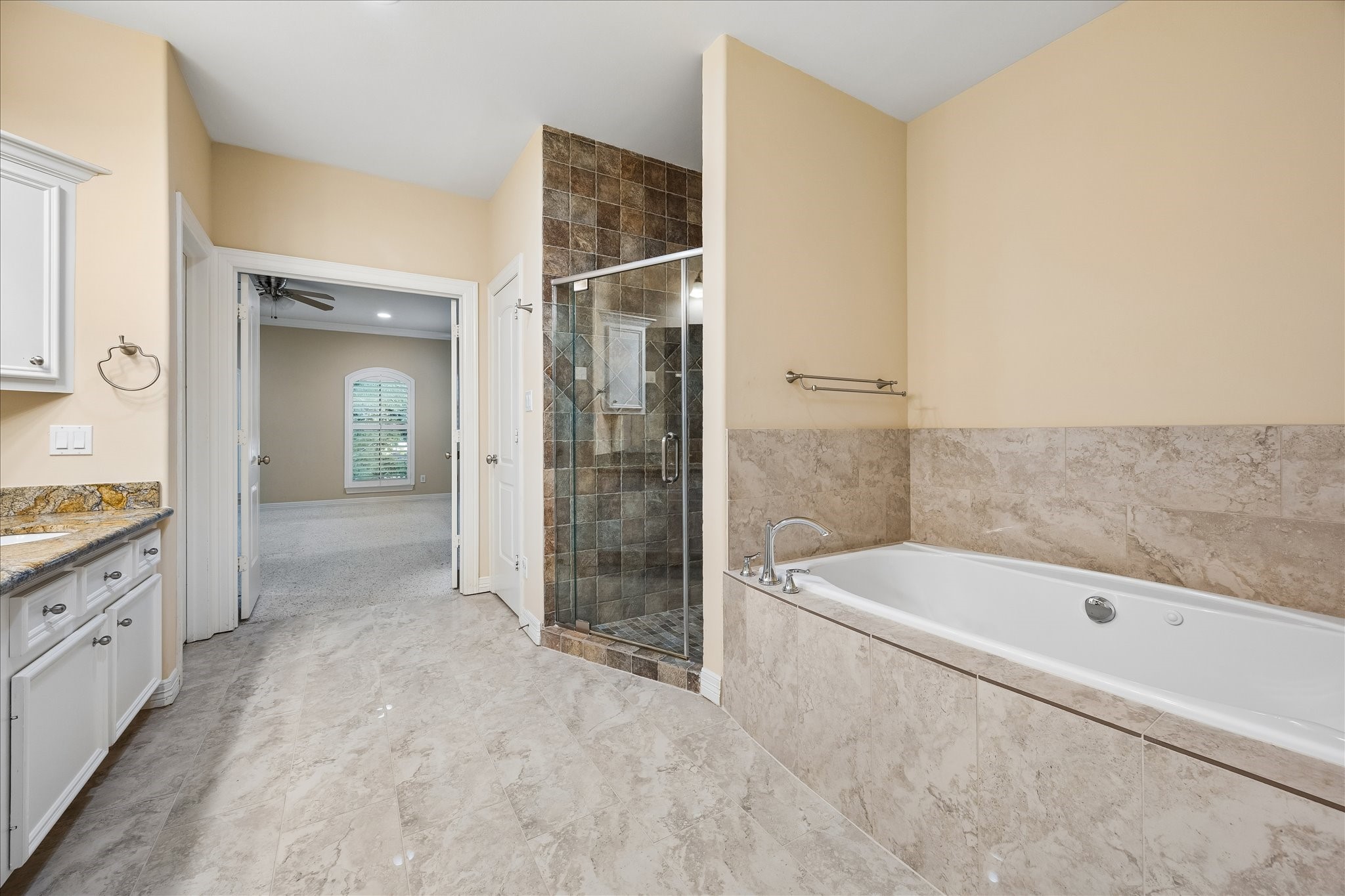 2601 Talbott Property Photo 24