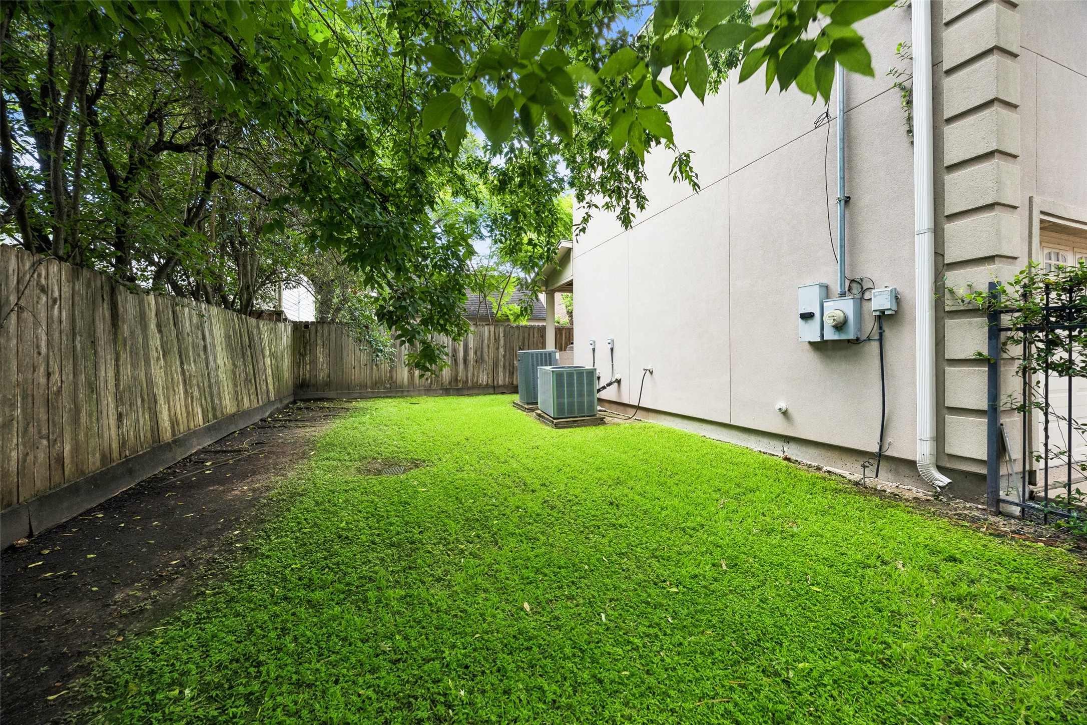 2601 Talbott Property Photo 33