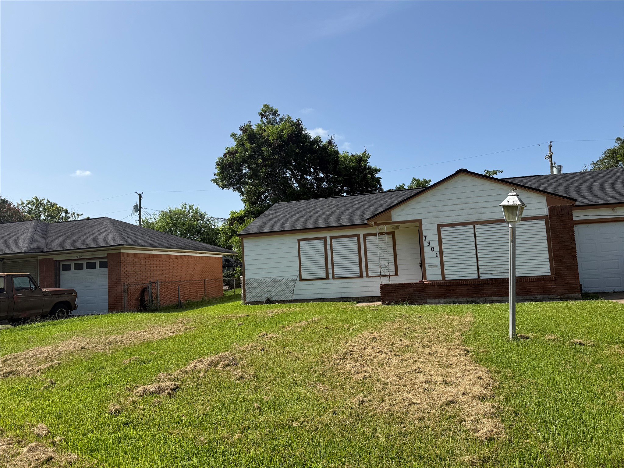7301 Hummingbird Lane Property Photo 1