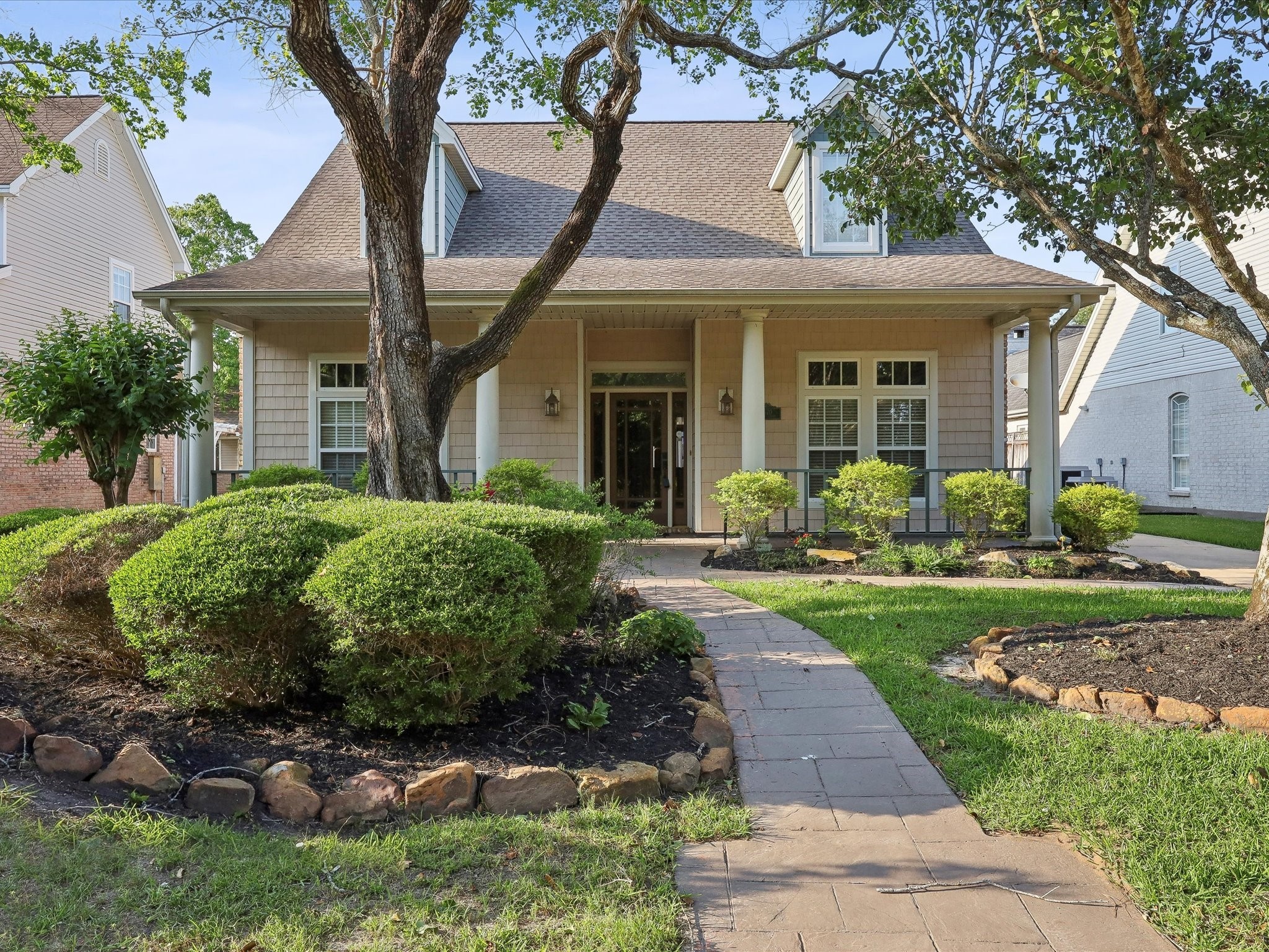 9670 Manion Court Property Photo