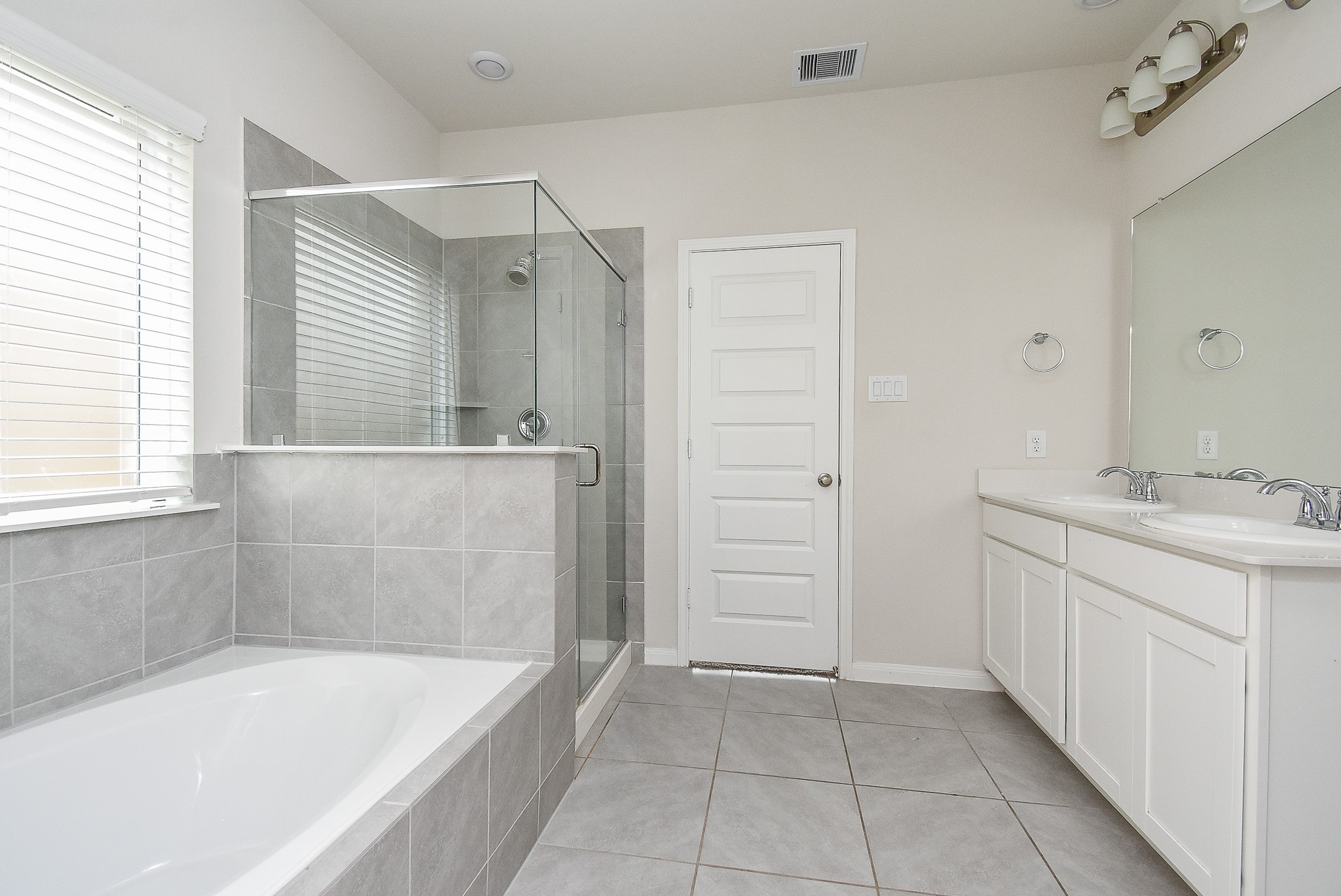 21502 Carbone Lane Property Photo 18