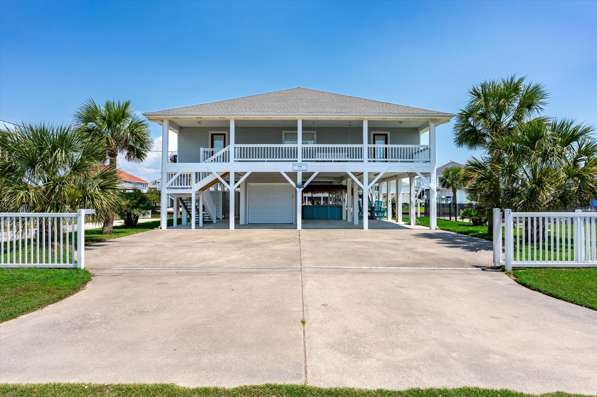 1140 Waterways Drive Property Photo 3