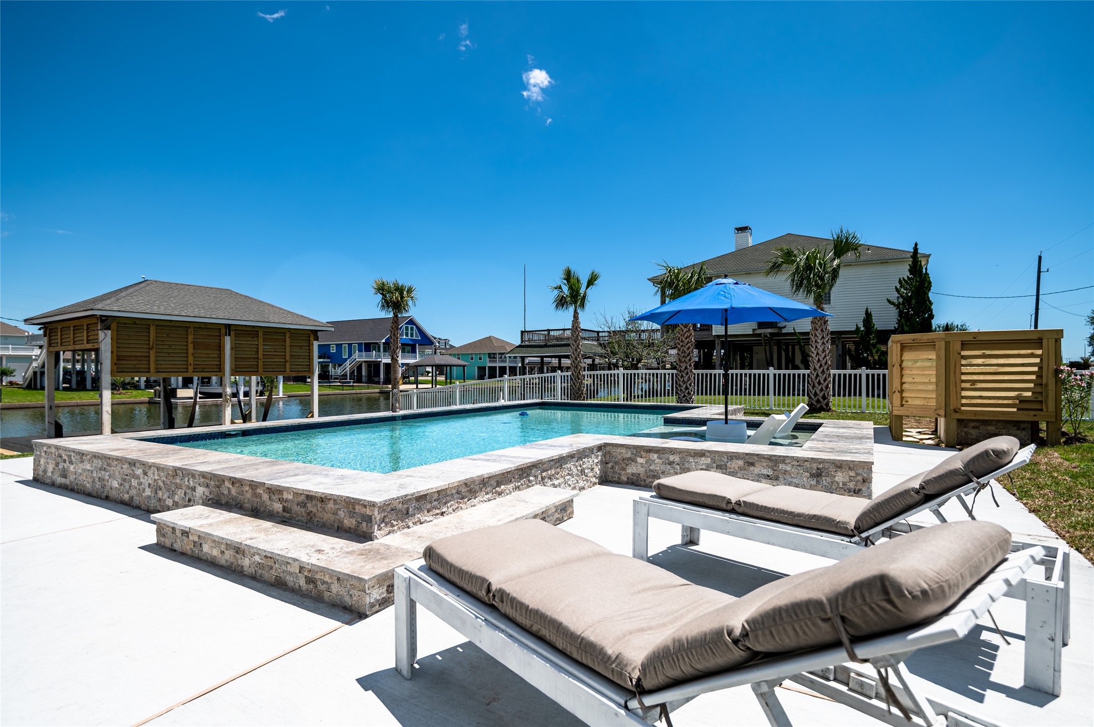 1140 Waterways Drive Property Photo 45