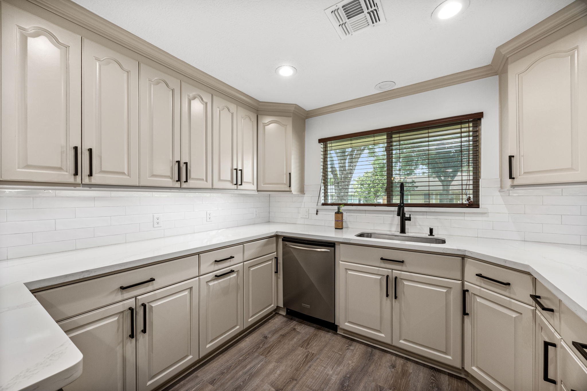 1803 Millwood Drive Property Photo 13