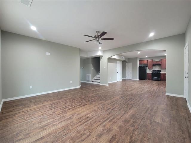 6051 25th Street Property Photo 3