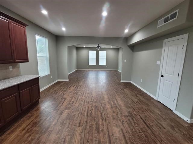 6051 25th Street Property Photo 8