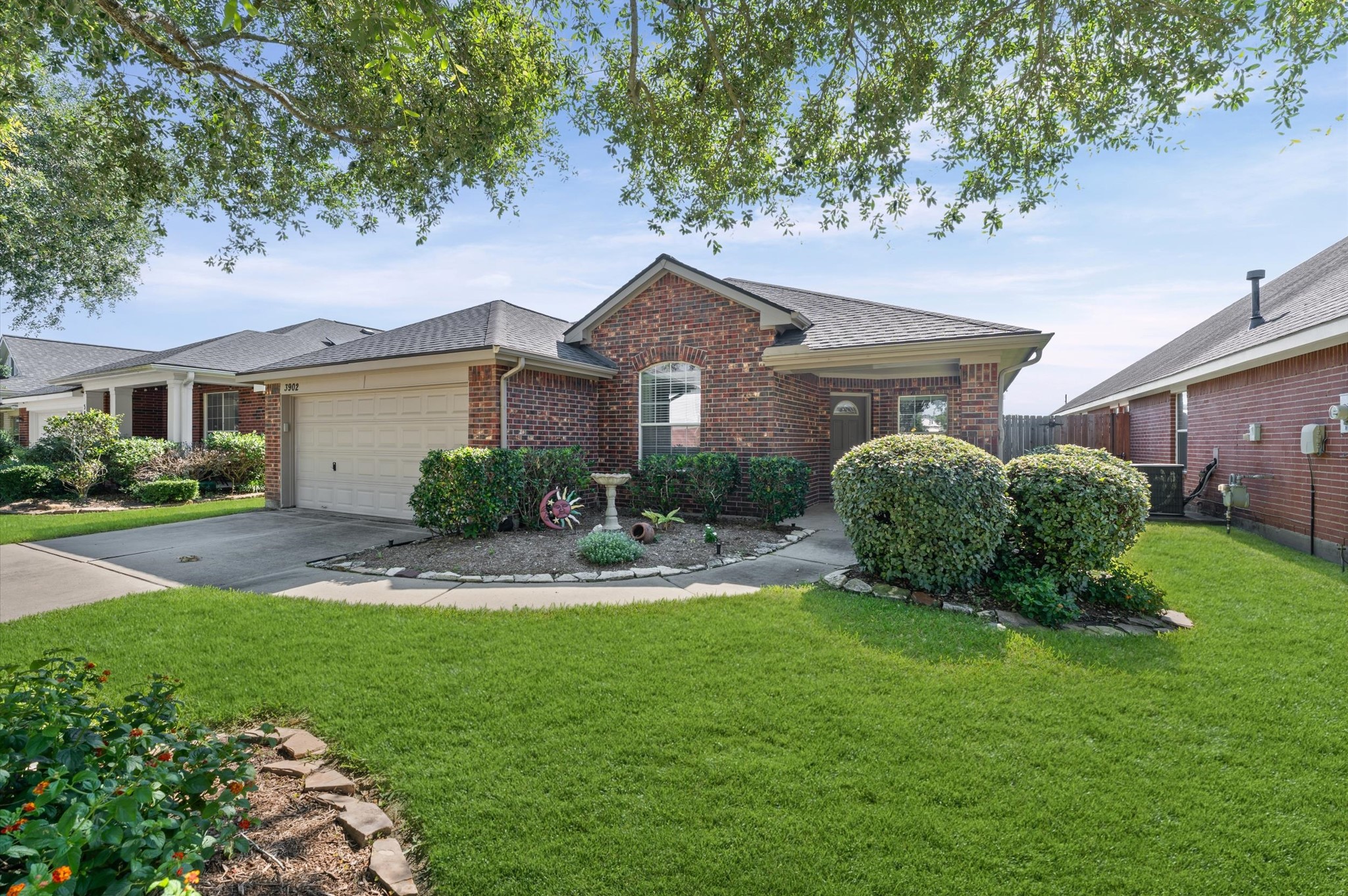 3902 Pine Forest Green Boulevard