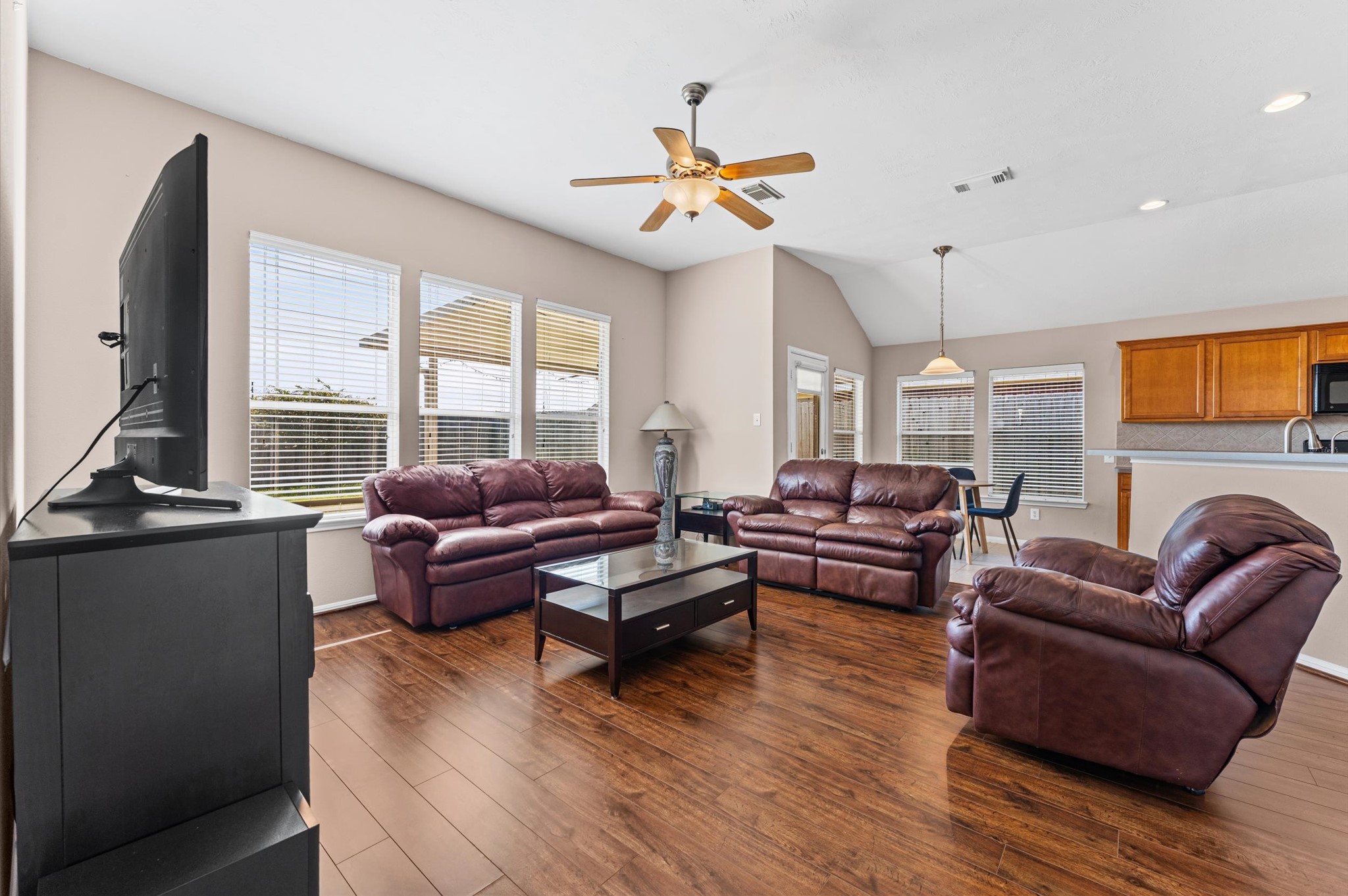 3902 Pine Forest Green Boulevard Property Photo 7
