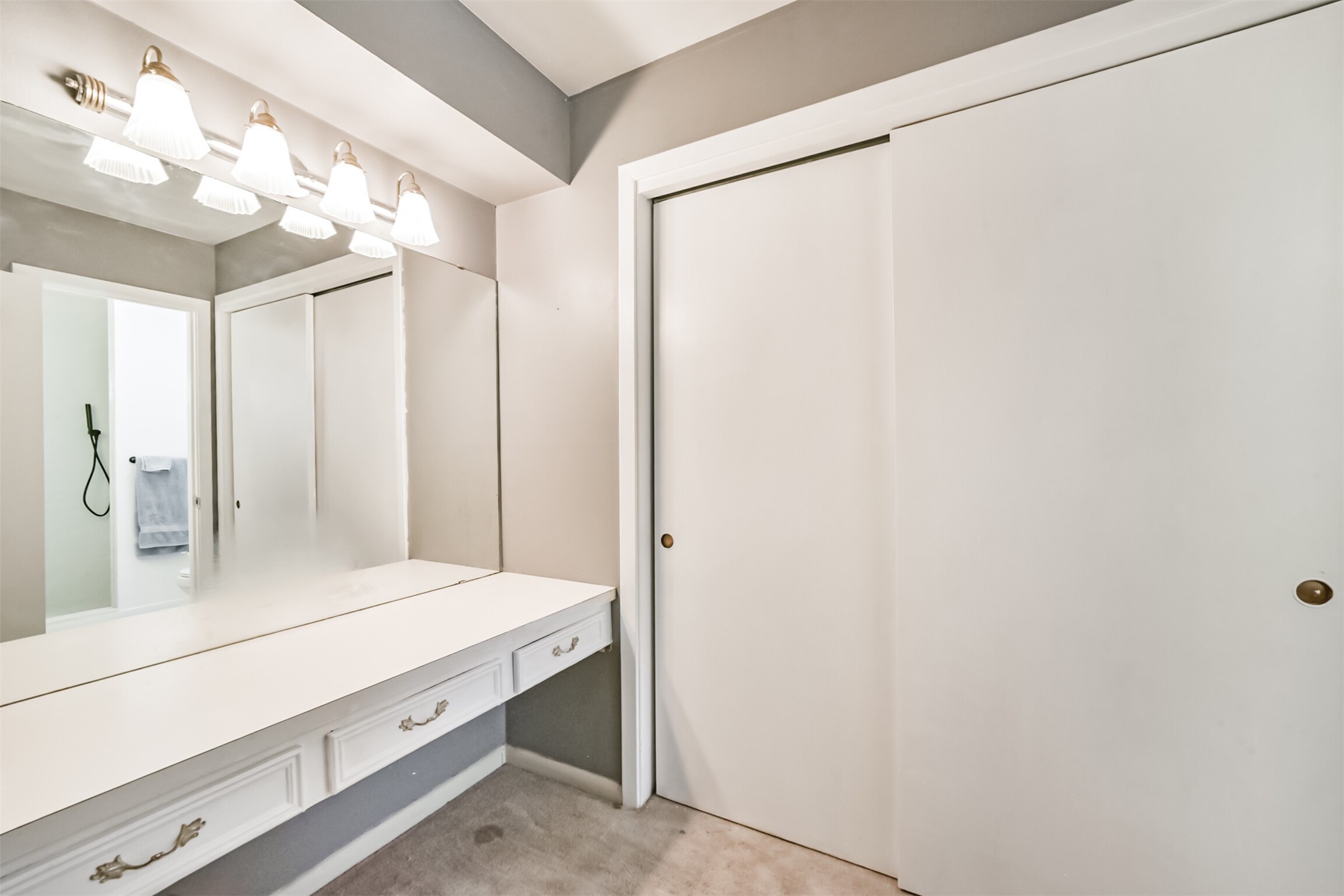5847 Paisley Street Property Photo 4