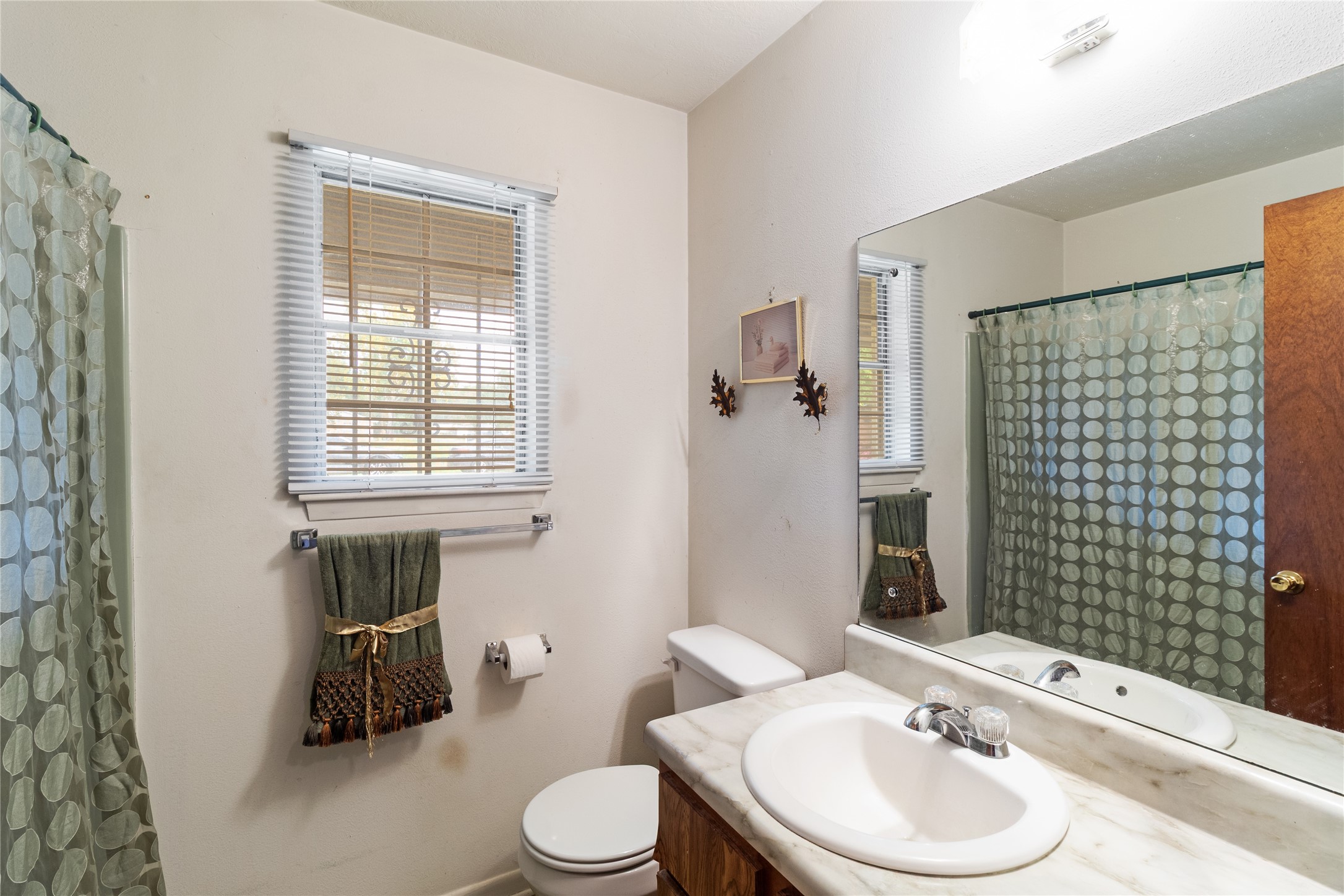 401 N San Marcos Street Property Photo 9