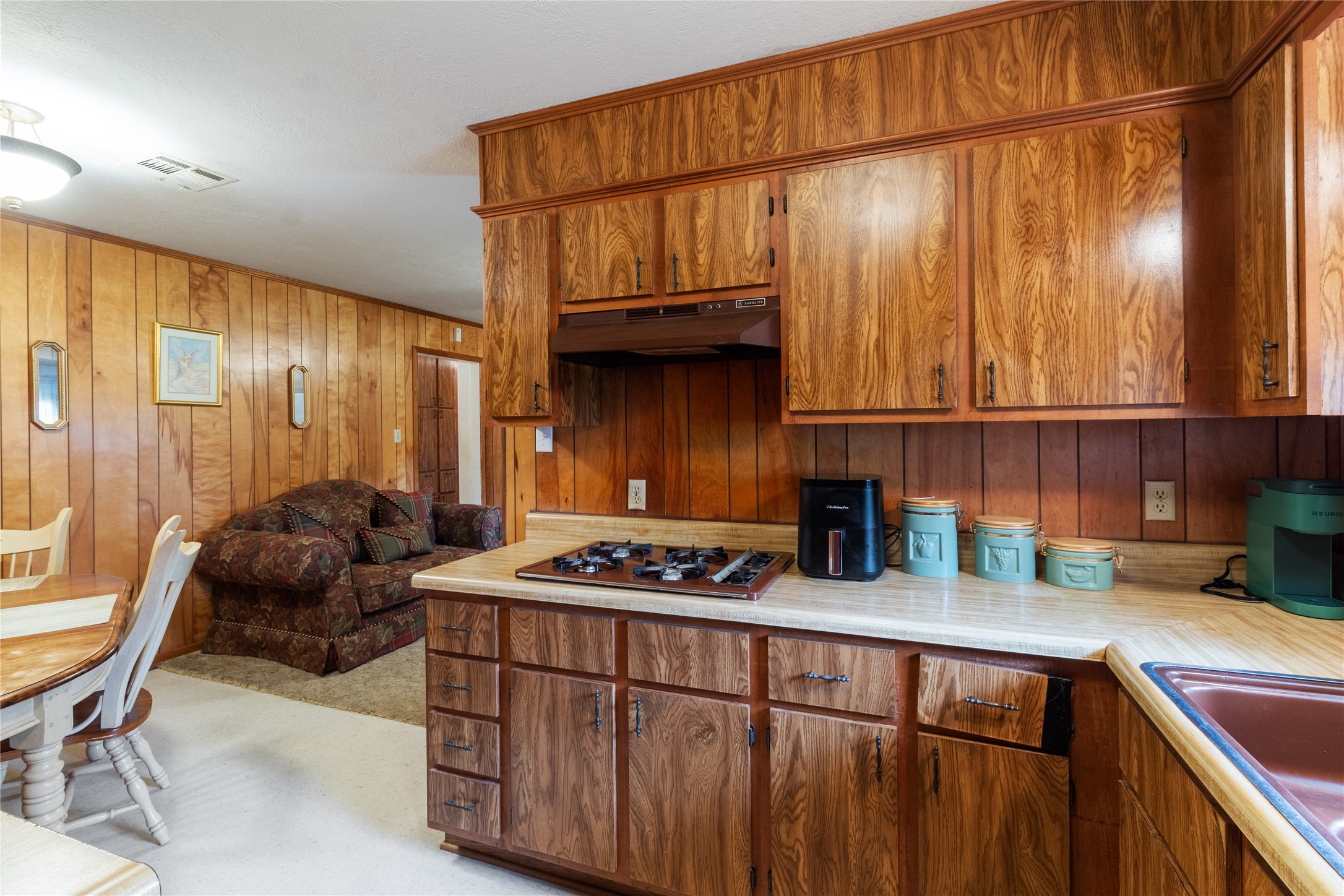 401 N San Marcos Street Property Photo 16