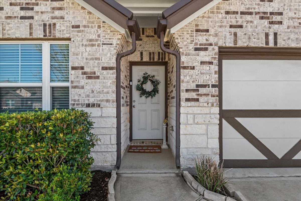 16327 Rockdale Landing Drive Property Photo 7