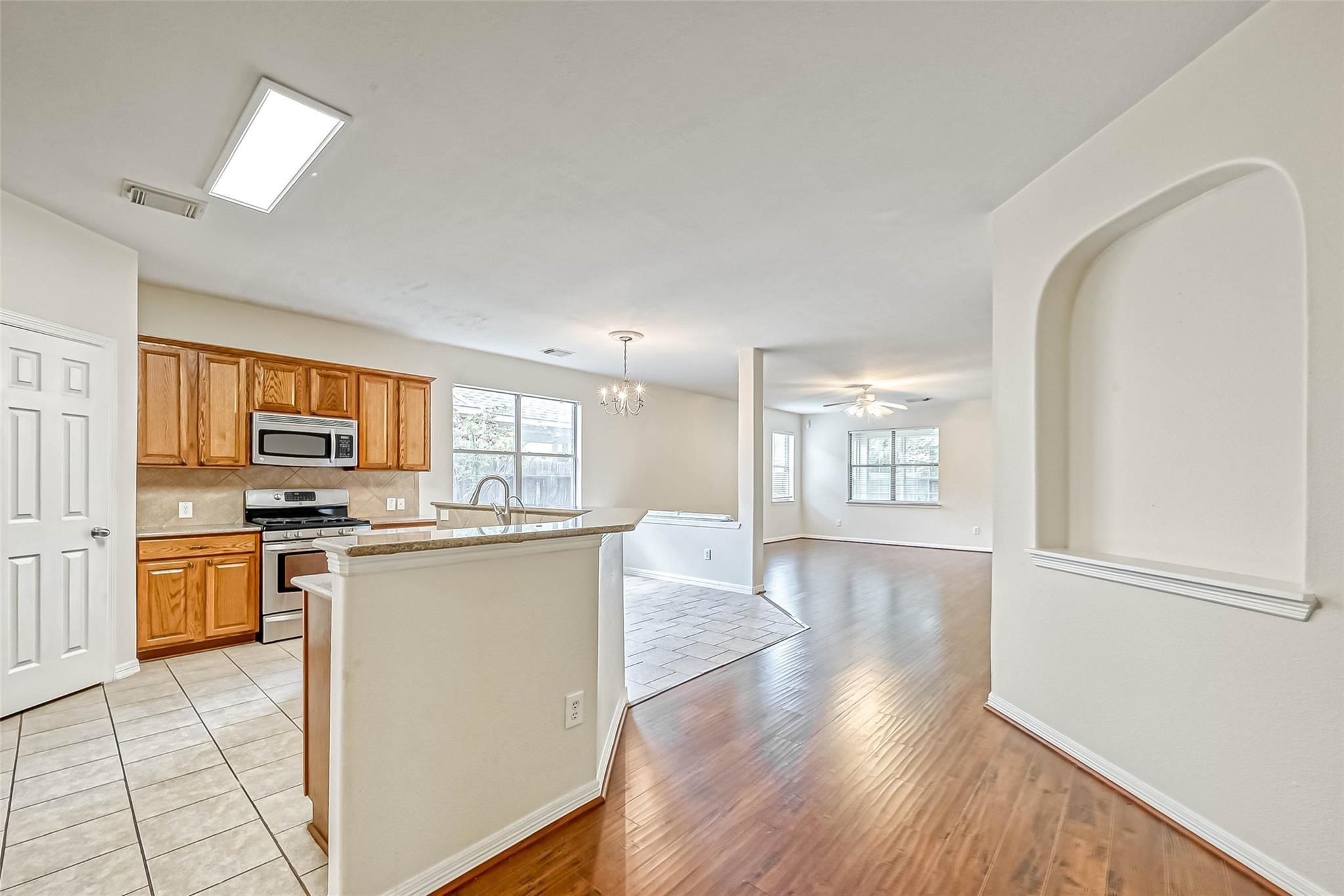 5526 Hazel Berry Way Property Photo 14