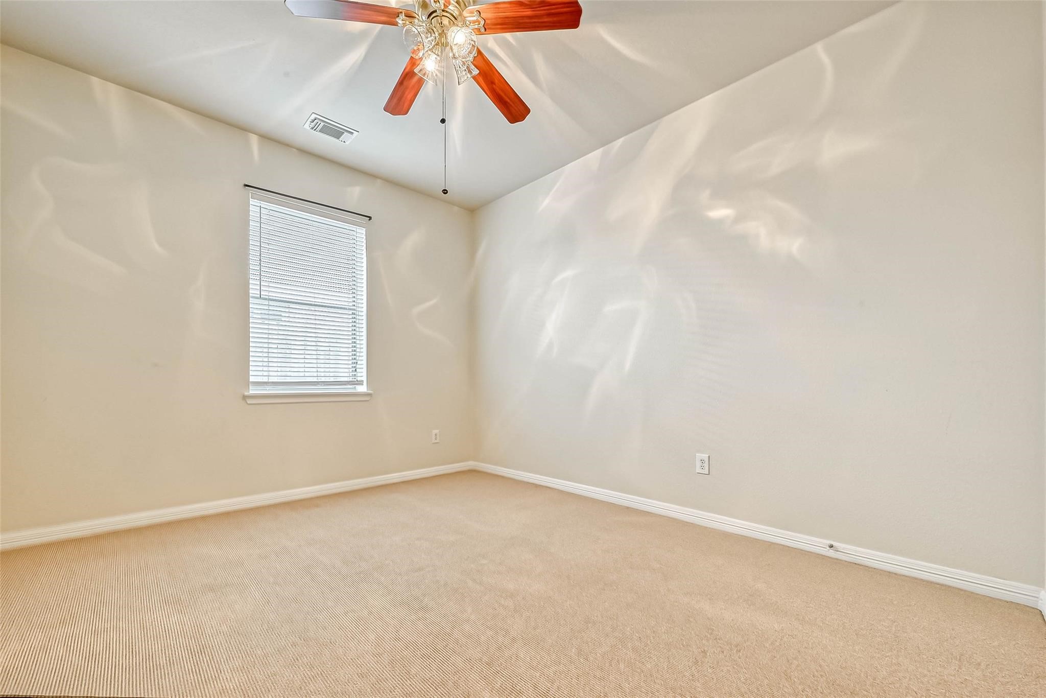 5526 Hazel Berry Way Property Photo 21