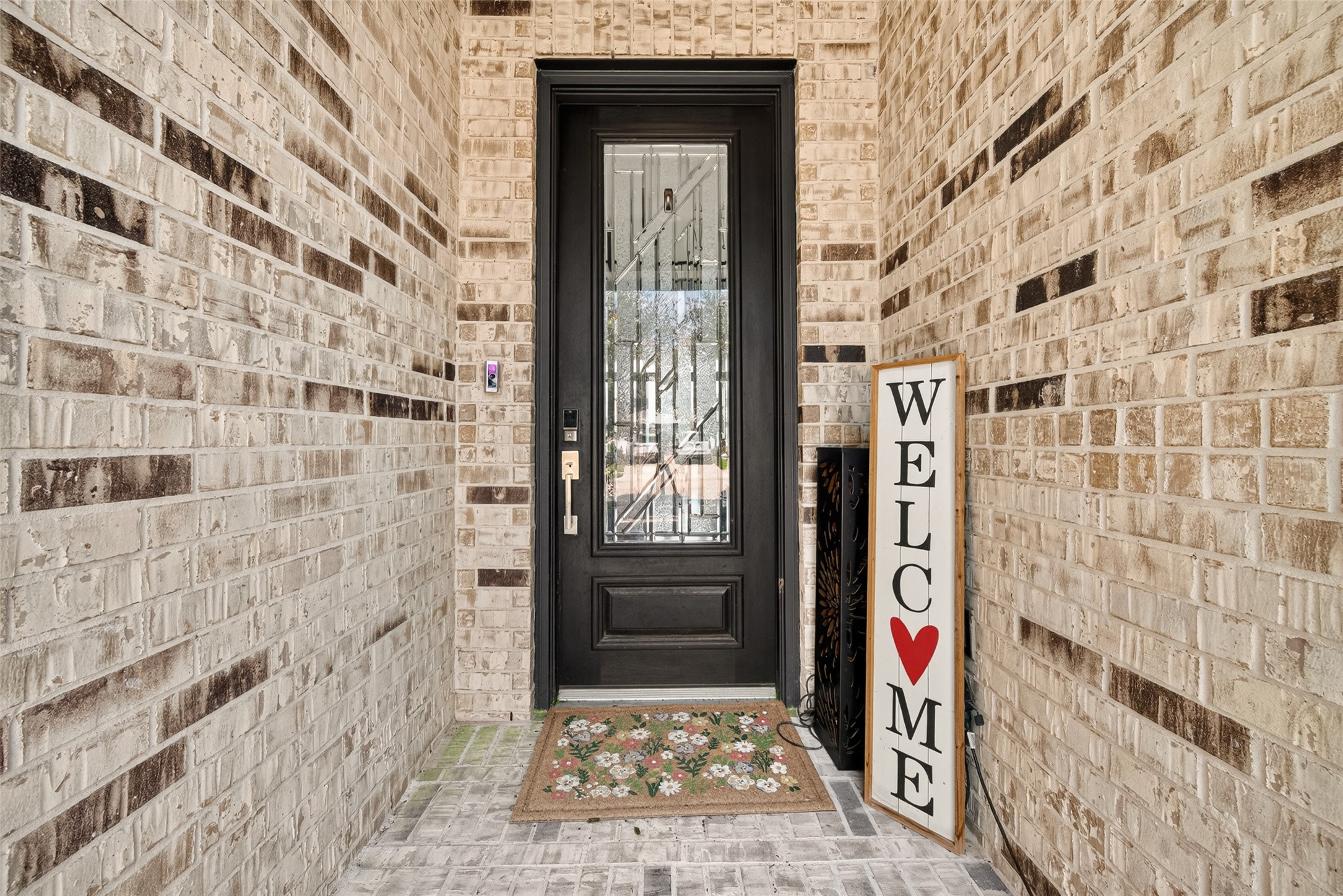 10114 Brush Way Property Photo 3