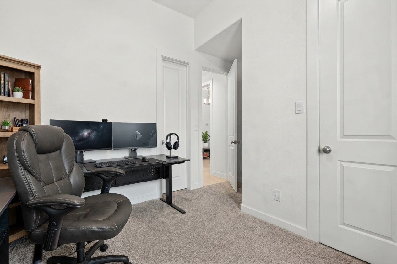 10114 Brush Way Property Photo 6