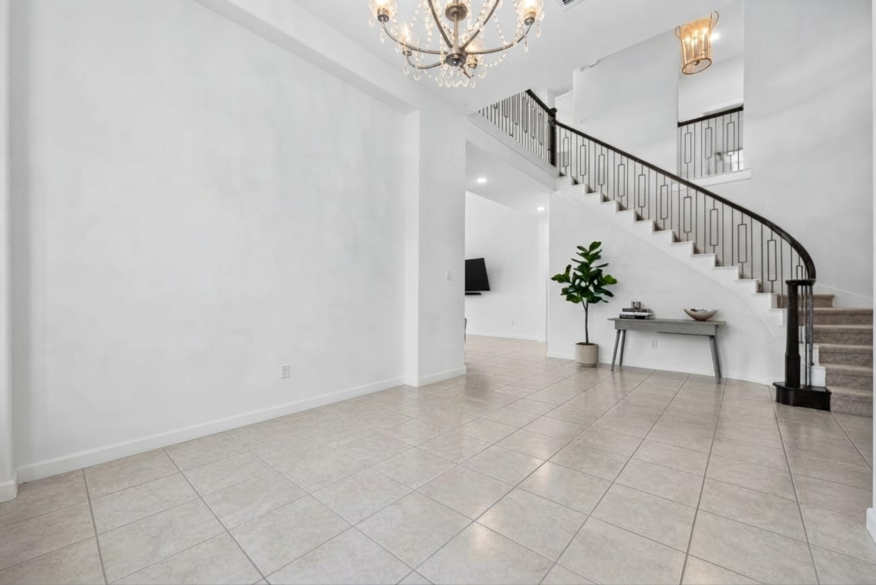 10114 Brush Way Property Photo 10