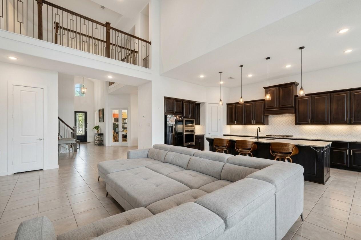 10114 Brush Way Property Photo 16