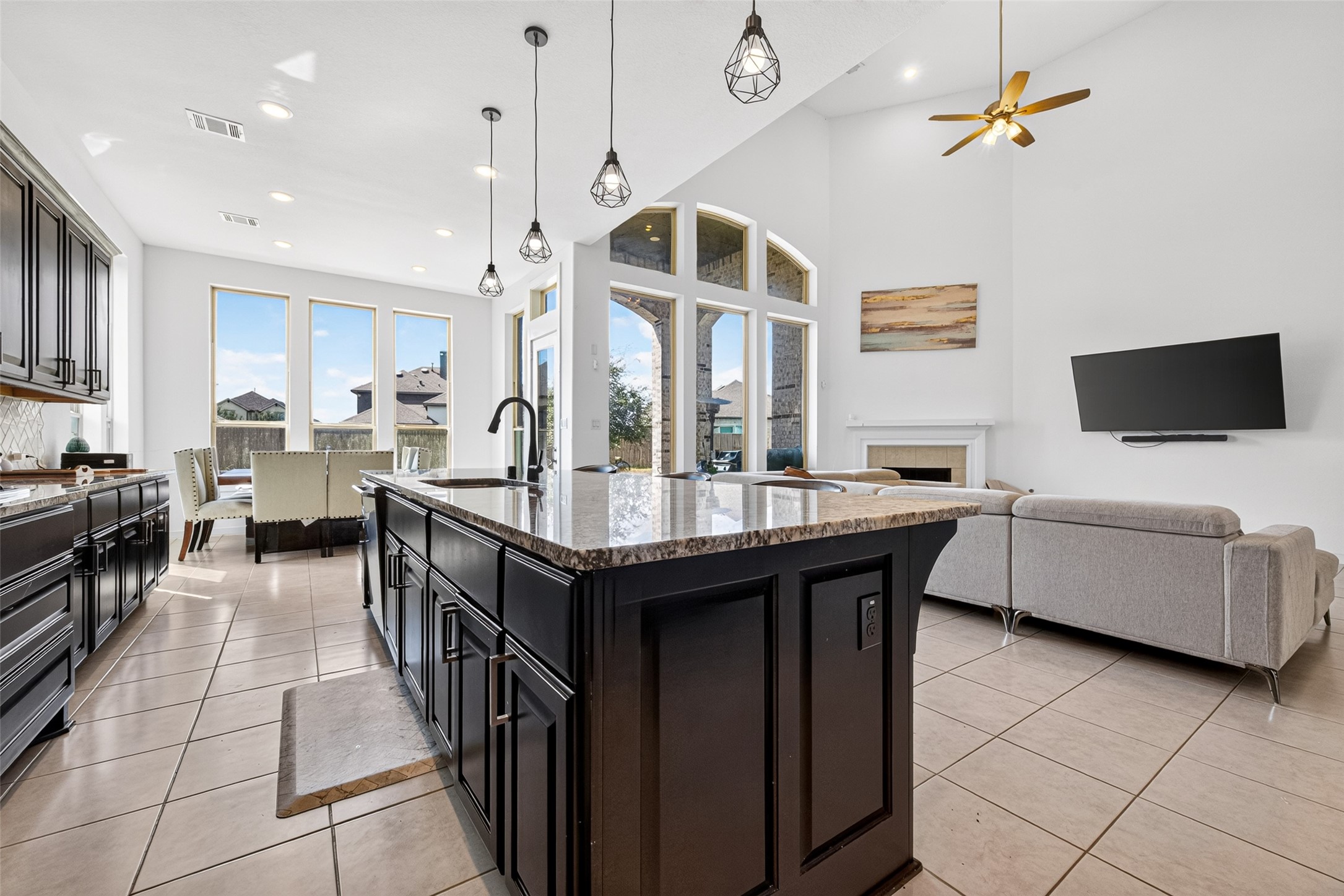 10114 Brush Way Property Photo 17