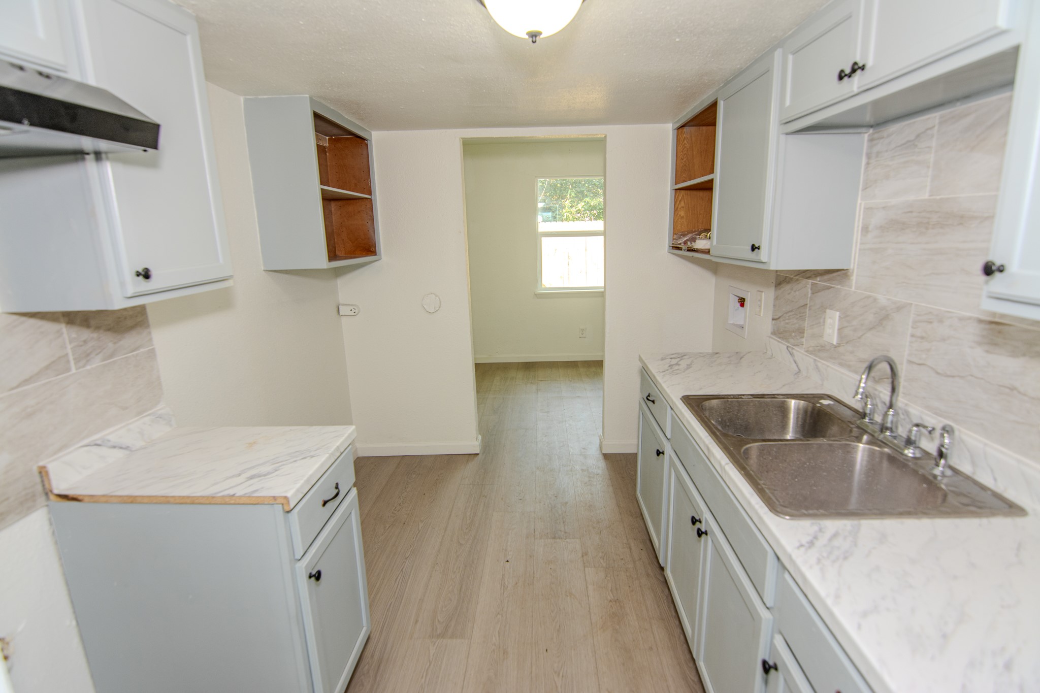 7867 Hamlet Street Property Photo 4