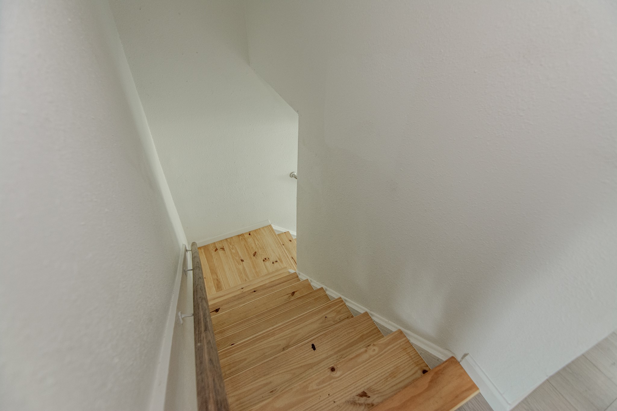 7867 Hamlet Street Property Photo 6