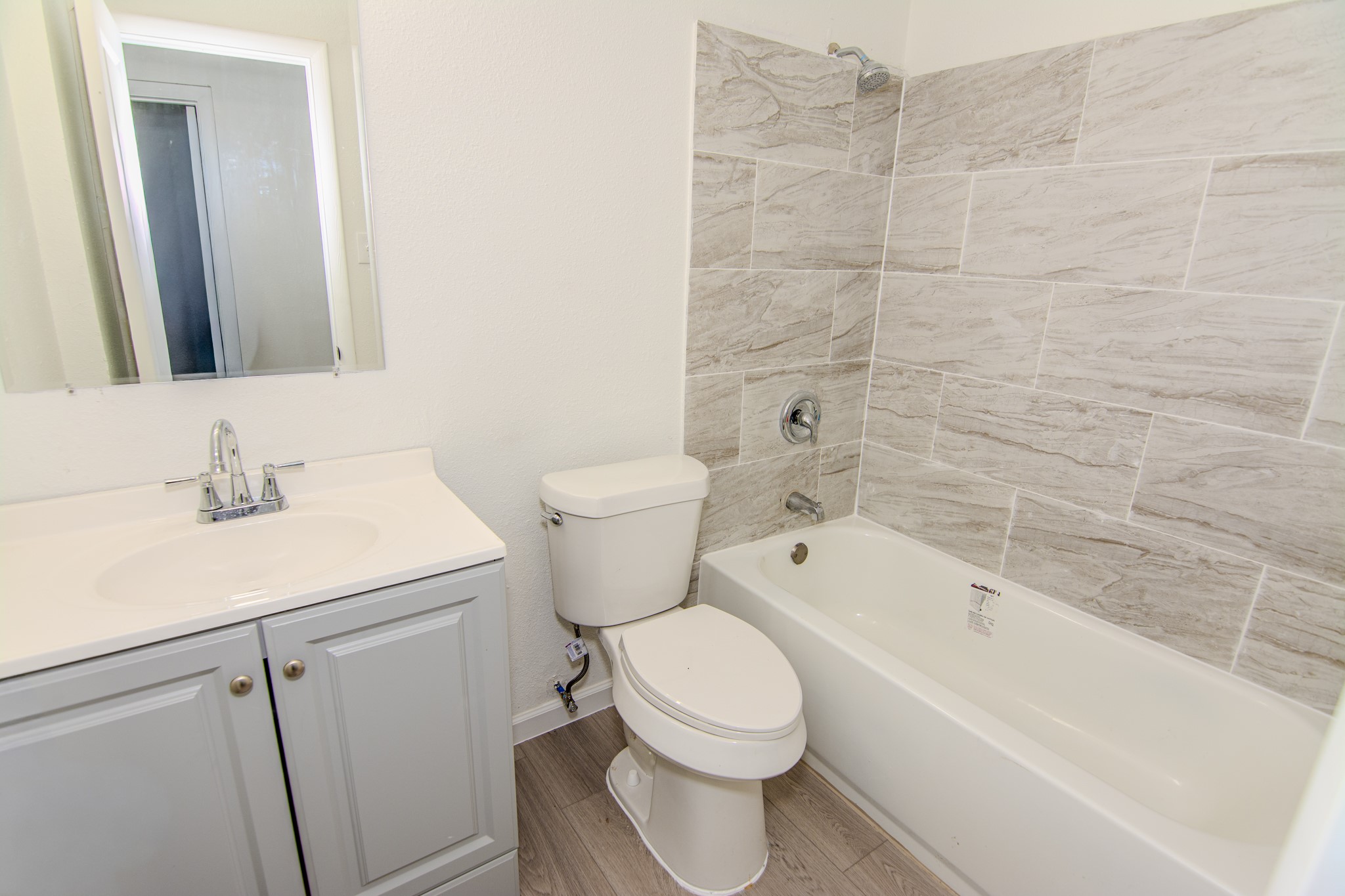7867 Hamlet Street Property Photo 9