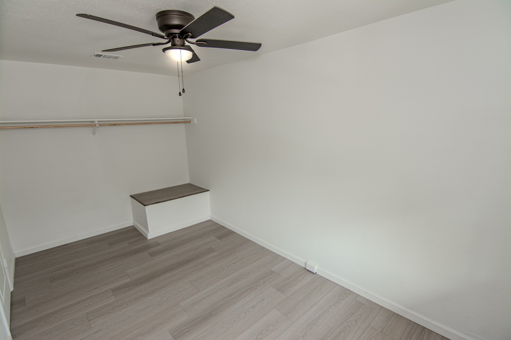 7867 Hamlet Street Property Photo 10