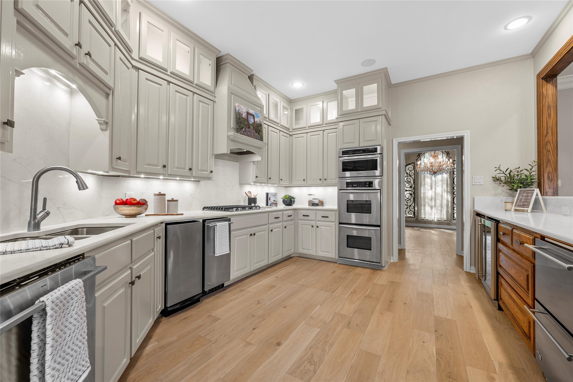 3740 Chimney Ridge Drive Property Photo 1
