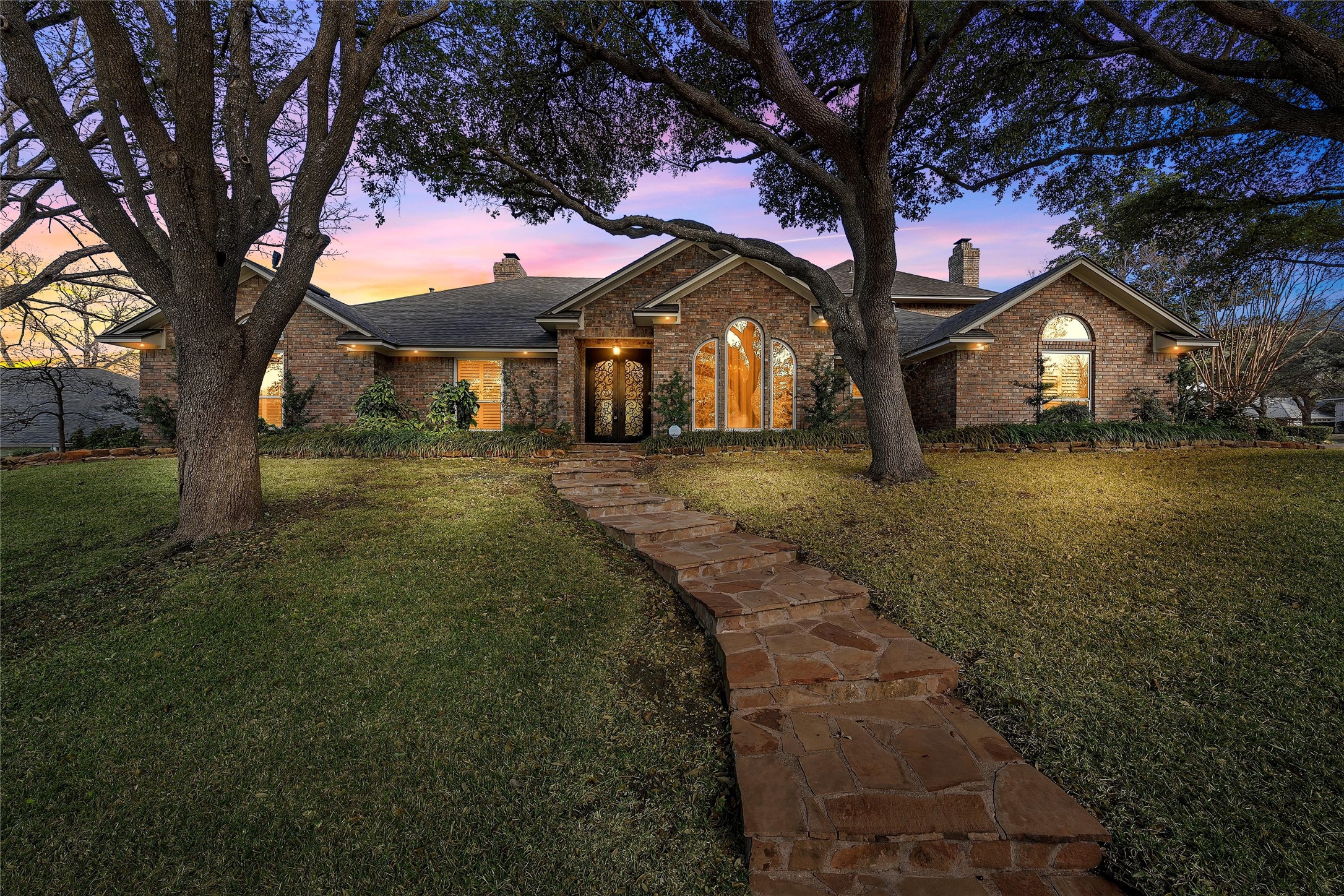 3740 Chimney Ridge Drive