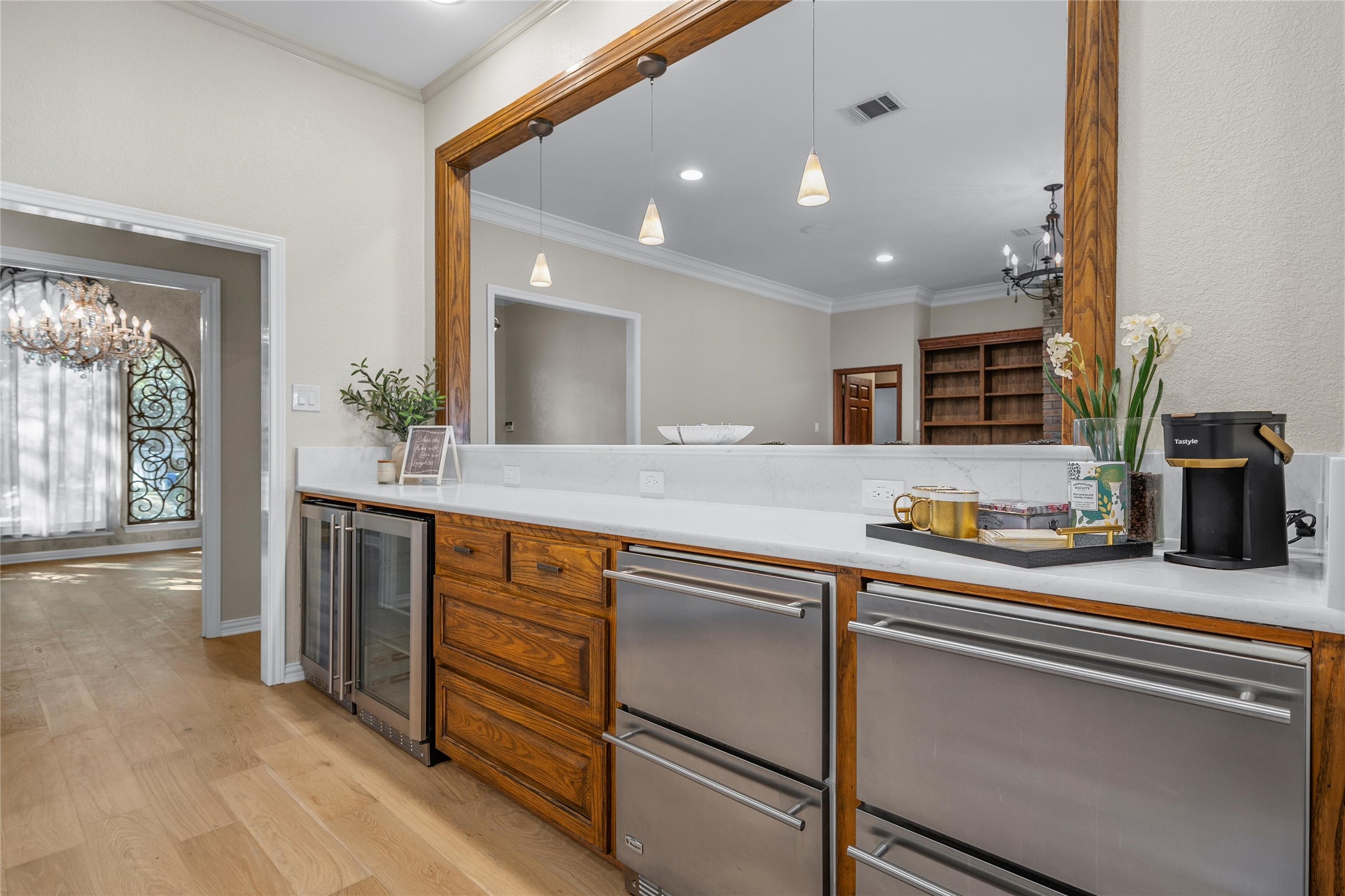 3740 Chimney Ridge Drive Property Photo 3
