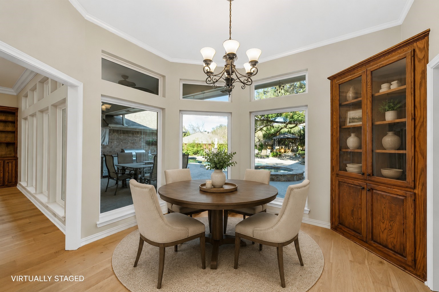 3740 Chimney Ridge Drive Property Photo 4