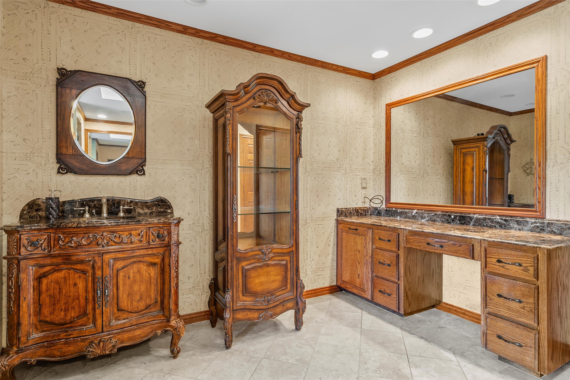 3740 Chimney Ridge Drive Property Photo 13