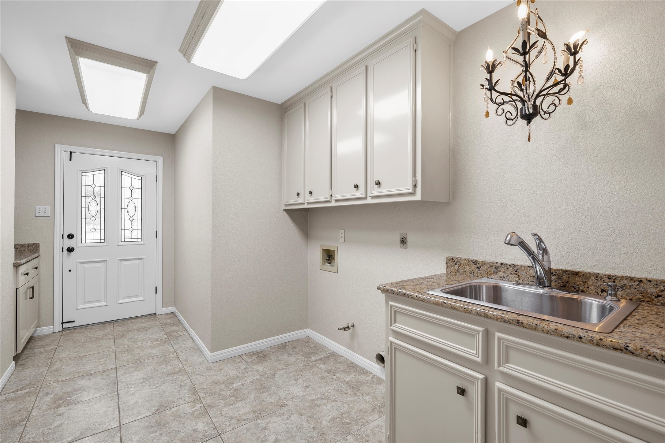 3740 Chimney Ridge Drive Property Photo 19