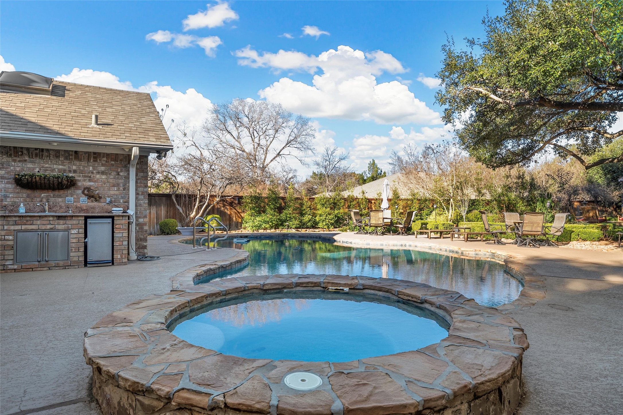 3740 Chimney Ridge Drive Property Photo 26