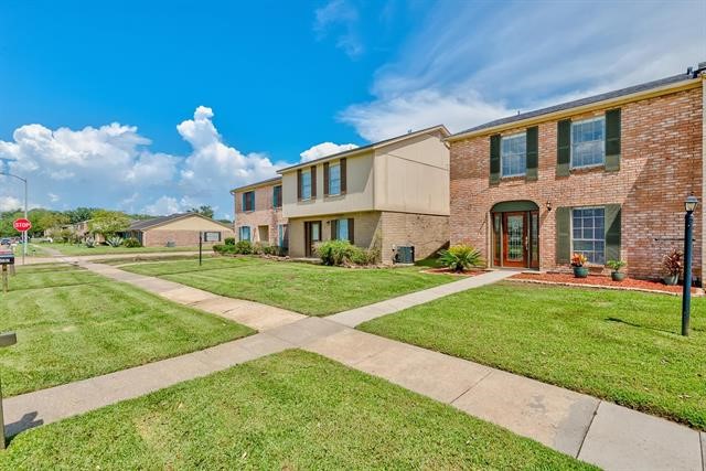 525 Longmeadow Street Property Photo 8