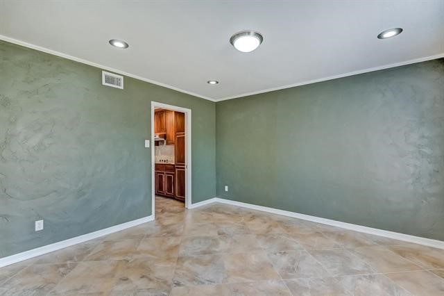 525 Longmeadow Street Property Photo 14