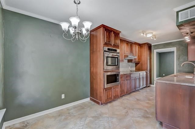 525 Longmeadow Street Property Photo 20