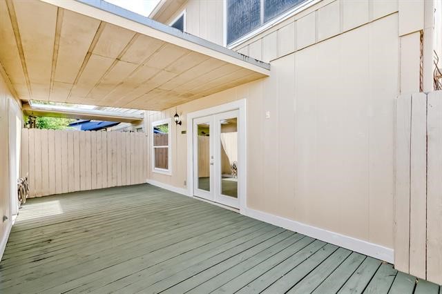 525 Longmeadow Street Property Photo 33