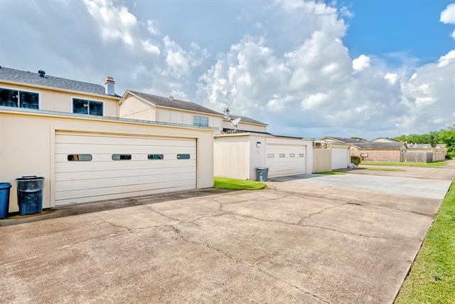 525 Longmeadow Street Property Photo 36