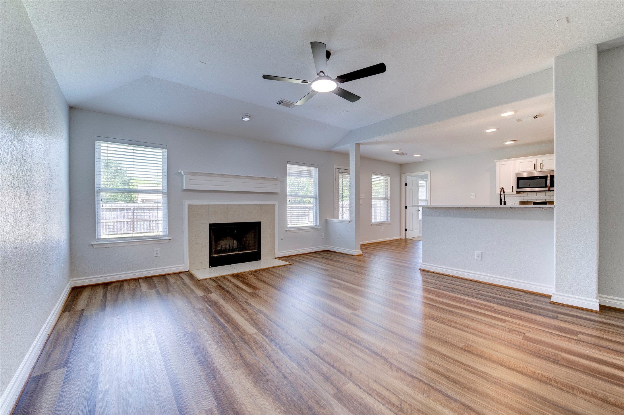 6530 Jasmine Arbor Lane Property Photo 3