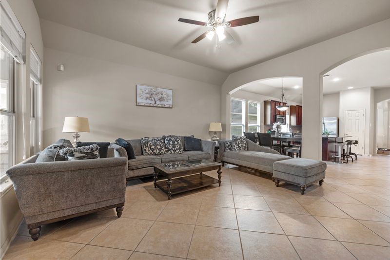 12610 Redbud Villa Lane Property Photo 9