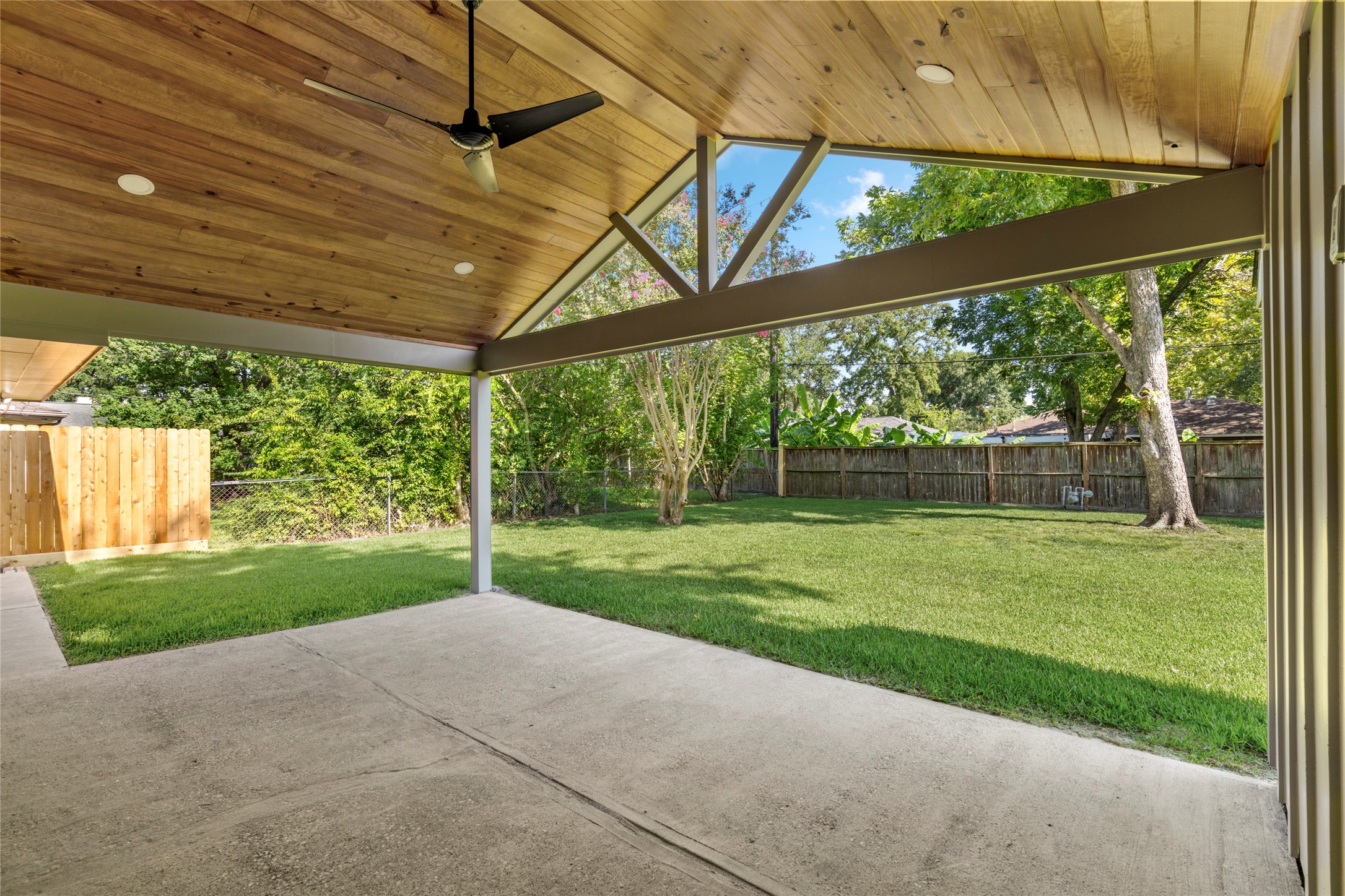 9606 Pine Lake Drive Property Photo 35